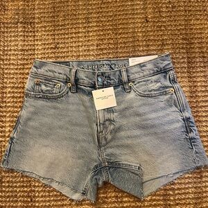 American Eagle Ex-Boyfriend Stretch Denim Shorts NWT Size 000 (23W)
